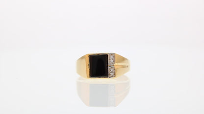 360 degree view of ring.