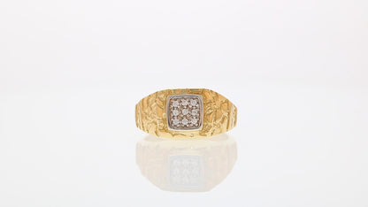 360 degree view of ring.