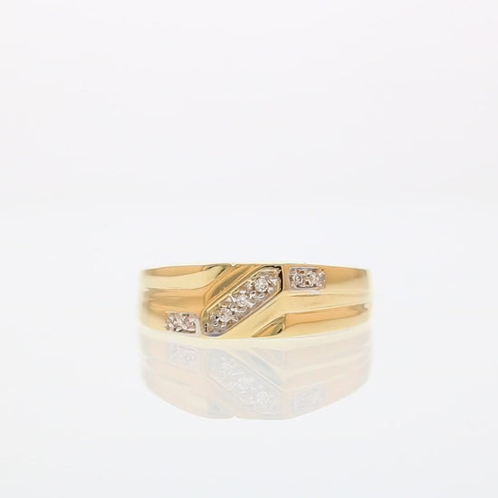 360 degree view of ring.
