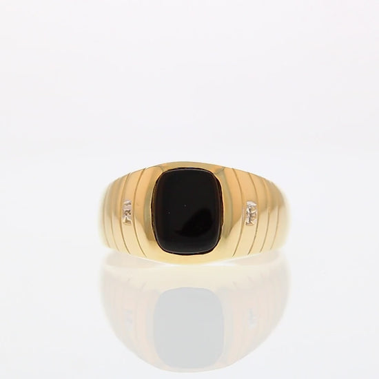 360 degree view of ring.